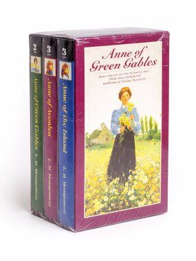 Anne of Green Gables 3-Book Box Set L.M. Montgomery Avonlea Island Vintage
